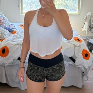 LULULEMON💚 black & green camo speed up low rise shorts